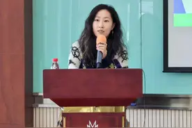孟小书走进“栖阅大家讲堂”：珍惜文学带来的独特价值图片