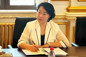 施佰芝，涉嫌严重违法犯罪图片