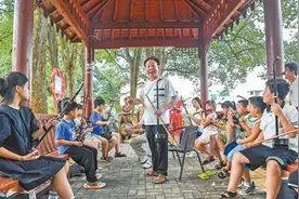 村里响起“哆来咪”（追梦路上）图片