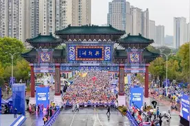 2025永川马拉松鸣枪 跑马观花迎春天图片