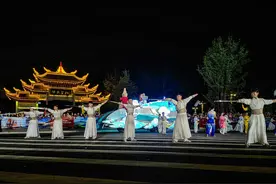 传统景区带活新业态，乐山7天假期吸客超275万人次图片
