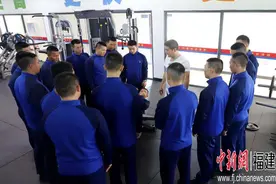专业人士来队“传经送宝” 助力消防训练质效提升图片