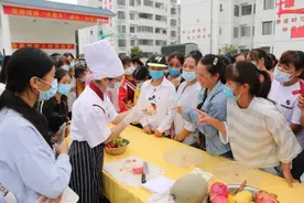 广西紧抓“六个一”推动“小家政”服务“大民生”图片