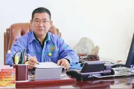 “小便风波”后，青岛啤酒三厂更换负责人图片
