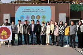 一万枚指纹的温度：邹操《天坛》指纹画发布，“艺术+公益”聚焦“社会雕塑”与“人人公益”图片