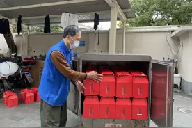 上海徐汇有一群特殊“外卖员”，16年如一日为老送餐上门图片