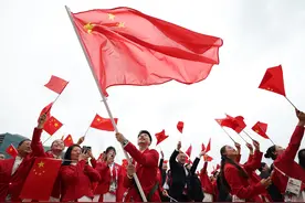 （体育·年终稿）新华社体育部评出2024年国际体育十大新闻之六：巴黎奥运会成功举办 中国代表团取得境外参赛最好成绩图片