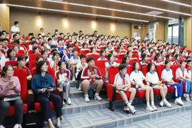 “绿书签行动” 为未成年人成长护航图片