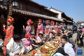 第十一届大理巍山小吃节开幕图片