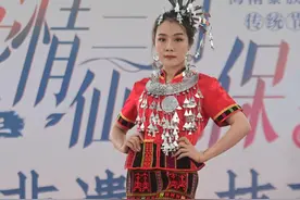 原创组图｜民族服饰走秀惊艳亮相保亭“锦绣非遗”技艺大赛图片