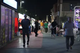 出摊不再“打游击”！流动商贩有了“新家”更安心图片