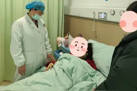 太危险！孕妇凌晨高速上早产，医护人员接力救援图片