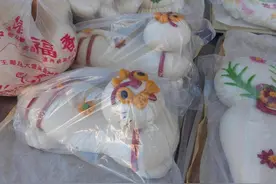 新春走基层丨花饽饽一出锅，浓浓年味就蒸腾而出图片