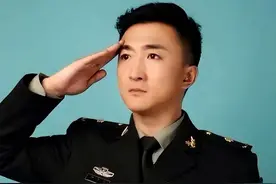 原来他早已离世！发病当天就离开人世，只留下娇妻和7个月大女儿图片