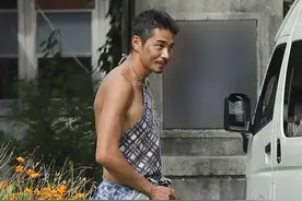 日本顶级渣男被曝深山开“后宫”！和3女星山林同居？图片