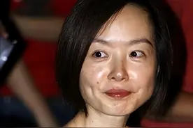 “央视一姐”到“查无此人”，53岁的鲁豫，是怎么沦落到今天的？图片