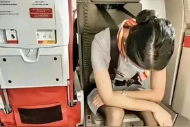 空姐现状：行业越来越乱，收入越来越低图片