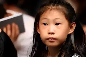 以为糟蹋了好基因，长开后却惊为天人，这6位星二代个个出人意料图片