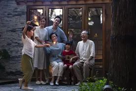 “家出贵人，必有征兆”：一个家庭出现这三个征兆，说明要走大运了！图片