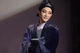 “私生粉”闯进家里拍摄，知名女演员发文抵制：十分苦恼！图片