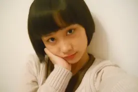 13年前，拒绝“官二代”追求，被泼汽油毁容的少女，现过得如何？图片