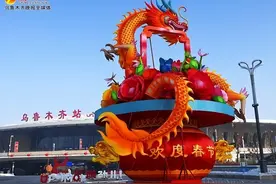 组图丨乌鲁木齐街头景观扮靓新年图片