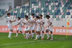 “湾区杯”球队巡礼之郑州九中：职业足球指导下的“九中模式”图片