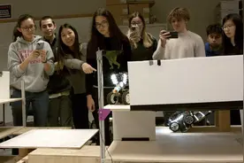 计算机全球排名第一大学的毕业生八成都留在了美国，中国占1/5图片