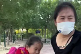 人贩子合伙使用连环骗局拐骗小孩，小朋友聪明机智逐个识破，成功自救！ #儿童安全教育 #儿童安全 #防拐 #人贩子真可恶 #聪明的孩子 @抖音短视频视频封面