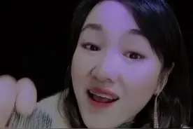 #热门 再来一场“收破烂” 即《不要怕》谐音版。年终啦！以此歌来辞旧迎新！莫西子诗的彝族歌曲#百听不厌 #对口型 #谐音梗 我将谐音字幕放在醒目位置，大字体无遮挡，方便跟唱~