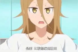 美女亲自为你演示腹肌是怎么练成的。视频封面