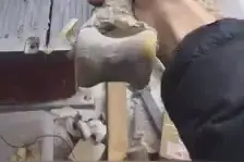 牛骨变首饰，把你们戴的翡翠、玛瑙、...给狗闻闻是不是真的.