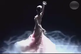 极其罕见杨丽萍《孔雀》西安站《雀之灵》, 不愧是中国的舞魂视频封面
