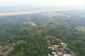 崇州市羊马镇伏虎村帅家园门航拍风景视频封面