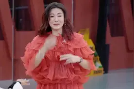 太尴尬了！张柏芝后台失控泪奔，王菲闺蜜那英脱口而出一句成焦点图片