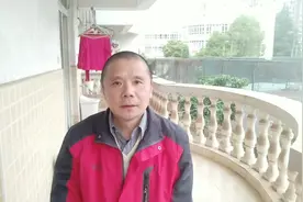 冲锋衣各种优点防风防雨保暖透气还好打理想靠想躺很随意懒人最爱视频封面