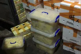 真材实料，榴莲千层蛋糕，看看这剥了多少榴莲！视频封面