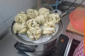 老妈的“传家秘方” 。开封农村老式花卷详细制作全过程视频封面