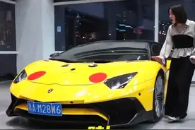 你知道超级跑车和跑车有什么区别视频封面