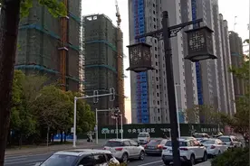 顶楼到底能不能买？老丁分析以下优缺点，果断买顶楼！视频封面