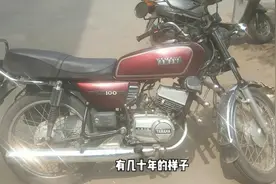日本卖给印度的摩托车，30多年了还这么新！雅马哈RX100太牛了视频封面