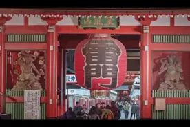 夜晚的浅草寺美景，东京最古老的寺庙，每年三千万游客到访视频封面