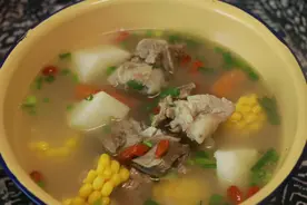 孕妇喝的排骨汤原来都是这么炖的，食材超多，难怪这么有营养视频封面