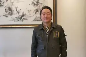 空政文工团陈小涛助力中国书画春晚任文化传播大使图片