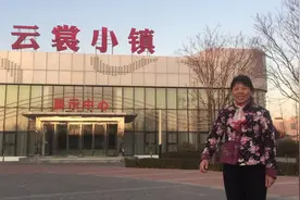 3分钟带你走遍服装小镇—北京附近最大的服装批发零售市场视频封面