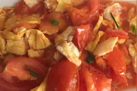 湛江姑娘这样做西红柿炒蛋，加入醋和白糖，酸甜可口，美味又营养