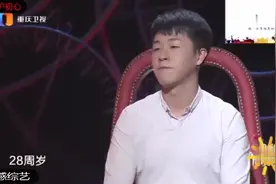 父亲入狱儿子靠唱歌挣钱养家，台上一首《父亲》唱哭全场，好心疼视频封面