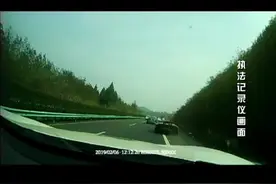 兰博基尼高速飙车  交警直追40公里堪比电影场景视频封面