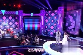 假肢女孩勇敢告白心仪男孩，男孩的做法让人流泪视频封面