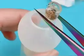 掉落的脐带先别着急扔掉，这样保存婆婆都看不出来，太有趣了！